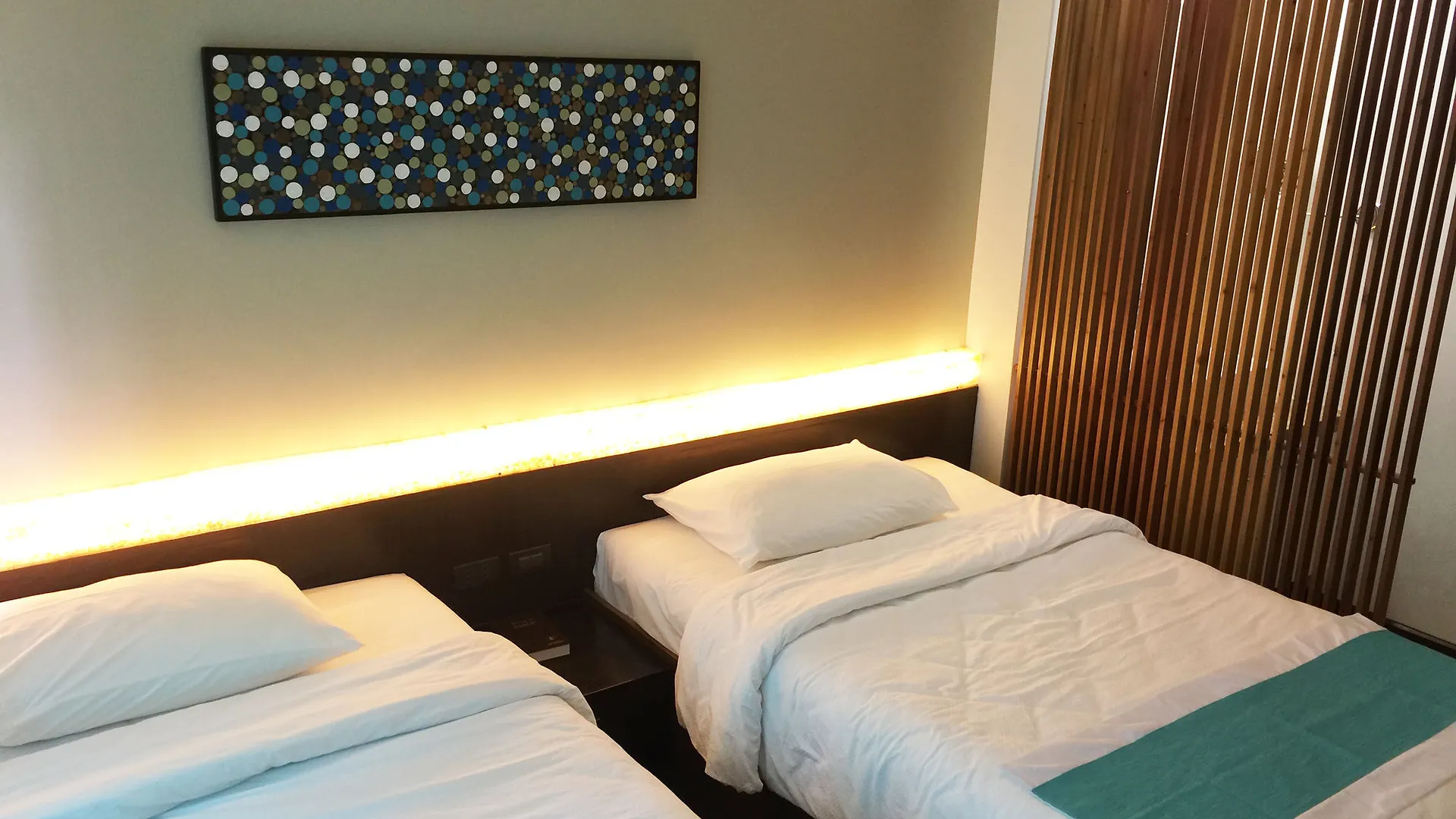 Twin Tides Panglao Hotel